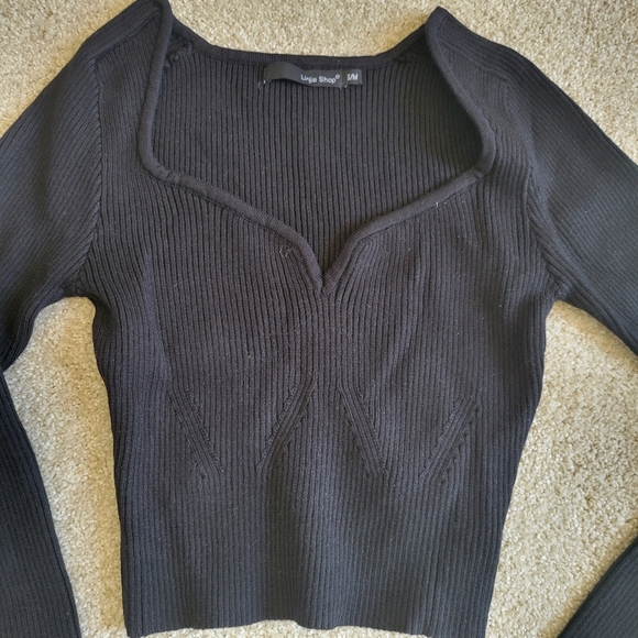 Stretchy knit top - Picture 2 of 7
